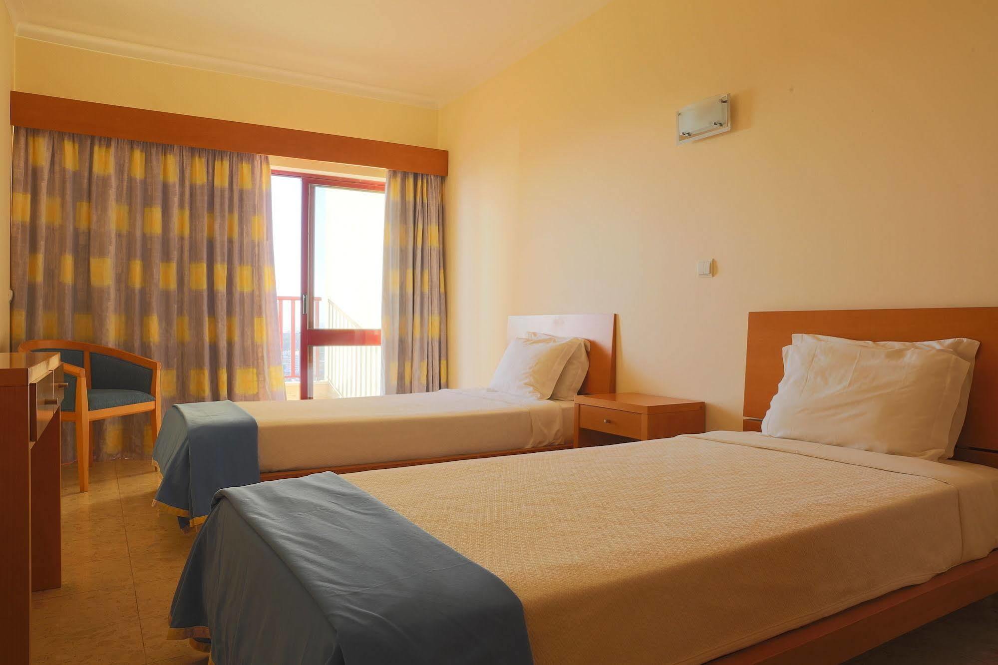 Clube Praia Mar Apartamentos Turisticos 프라이아 다 로차 외부 사진